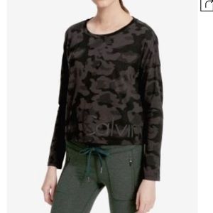 Brand New Calvin Klein Long-sleeve